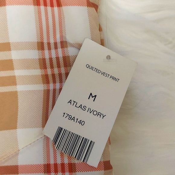 KIM ROGERS NWT Puffer Plaid Vest - Picture 3 of 8